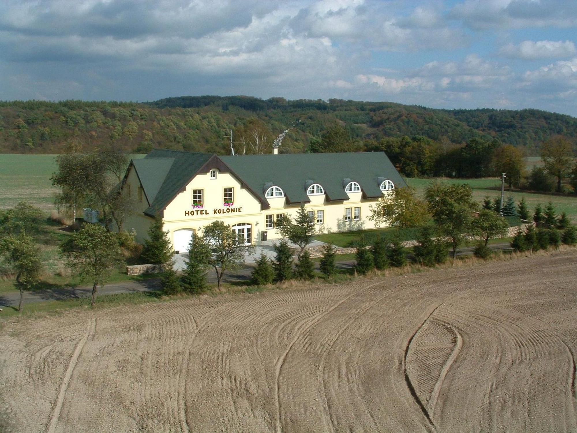 Hotel Kolonie Křivoklát Εξωτερικό φωτογραφία