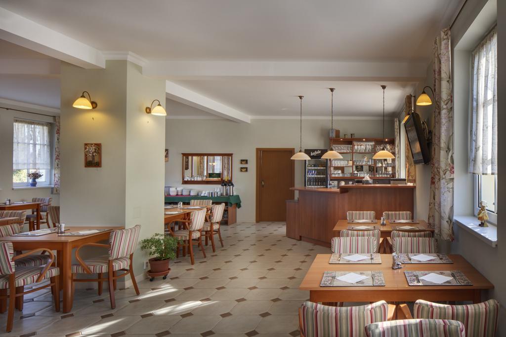 Hotel Kolonie Křivoklát Εξωτερικό φωτογραφία